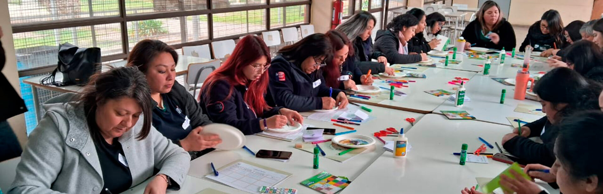 Relatos Familiares: Equipos educativos Jardines Infantiles y Salas Cuna SLEP Santa Rosa