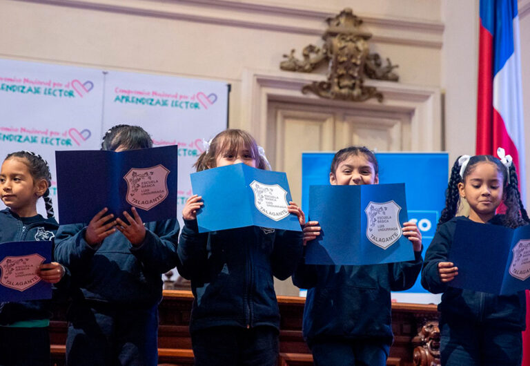 Fundación CAP se suma al Compromiso Nacional por el Aprendizaje Lector Impulsado por la red Por un Chile que Lee