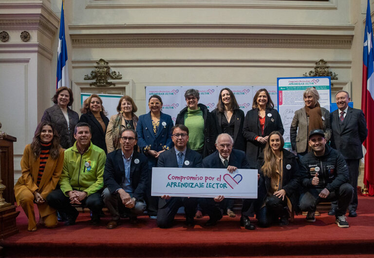 Fundación CAP se suma al Compromiso Nacional por el Aprendizaje Lector Impulsado por la red Por un Chile que Lee
