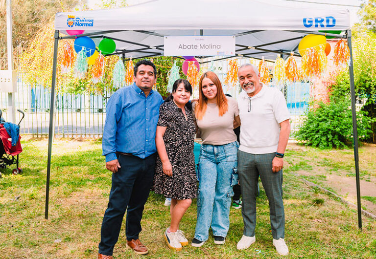 Más de 400 familias junto a sus educadoras y profesores, se reúnen en la Fiesta de la Familia Quinta Normal