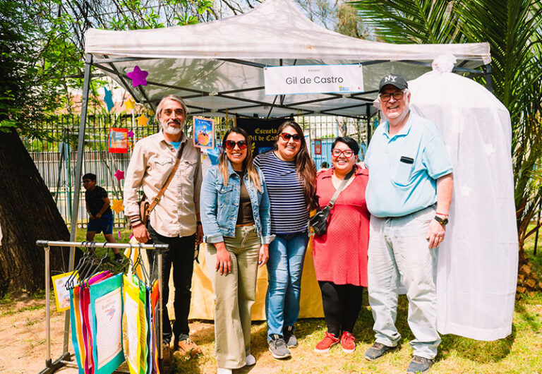 Más de 400 familias junto a sus educadoras y profesores, se reúnen en la Fiesta de la Familia Quinta Normal