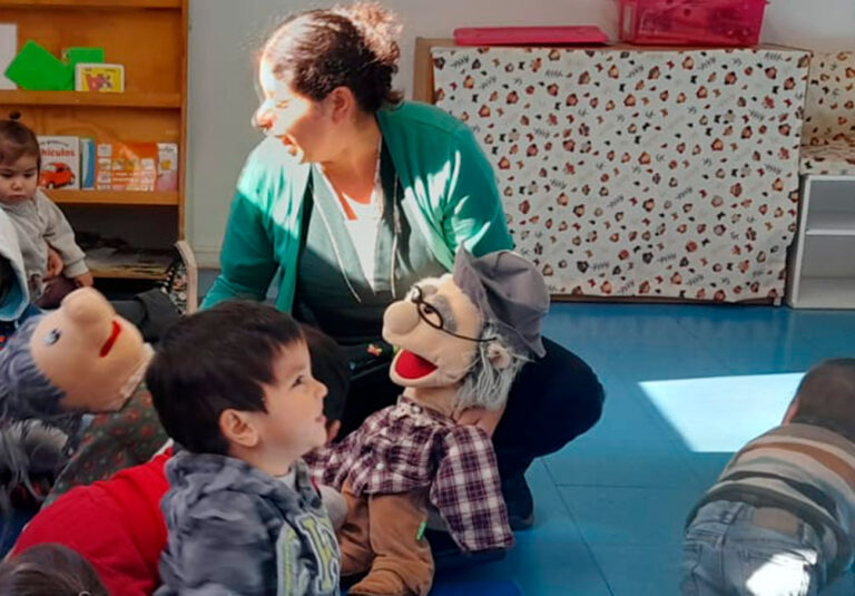 Fundación CAP destaca la importancia de la Educación Parvularia y el rol clave de las educadoras de párvulos en el desarrollo integral de la primera infancia