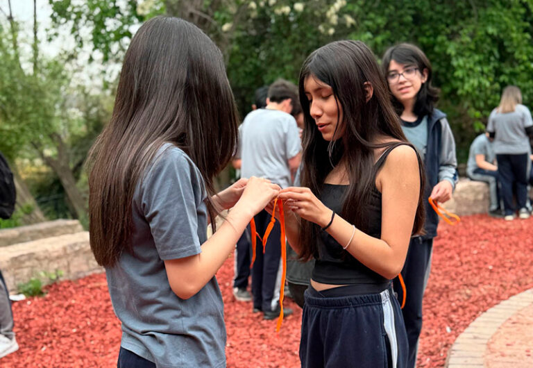 Estudiantes del Liceo Bicentenario San Pedro fortalecen habilidades socioemocionales en Jornadas Experienciales de E-Motiva
