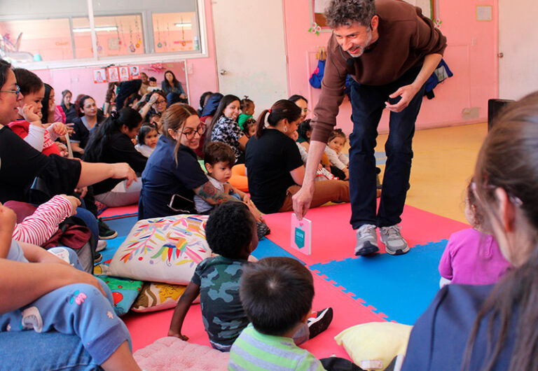 Fundación CAP destaca a las salas cuna y jardines infantiles ganadores del concurso de lectura compartida del Programa Aprender en Familia