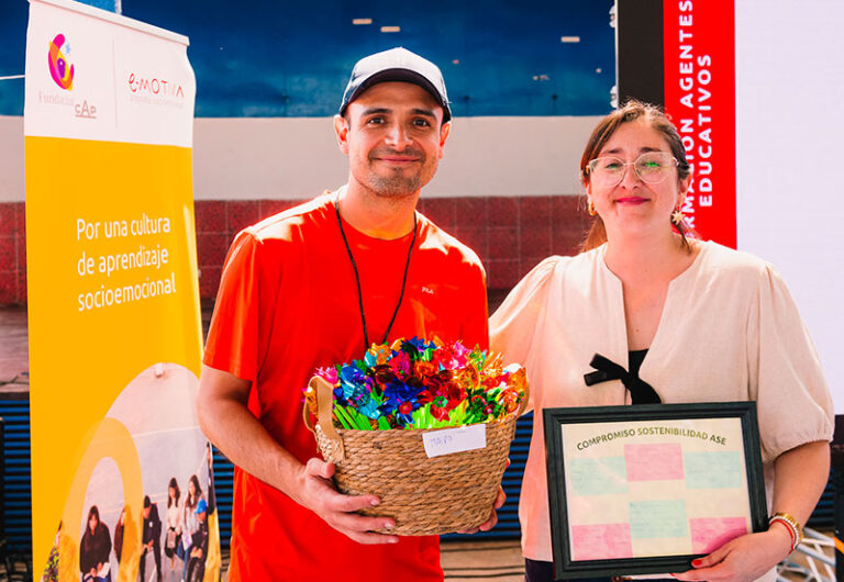 Agentes Educativos de Liceos de Puente Alto con Programa E-Motiva Vivieron su Última Formación