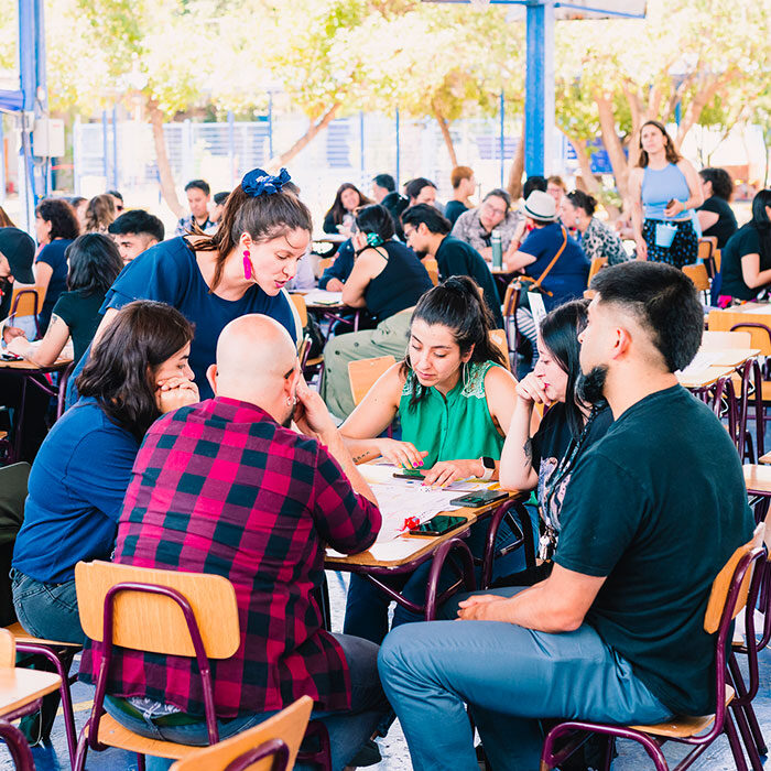 Fundación CAP concluye ciclos de implementación del Programa Aprender en Familia y E-Motiva en establecimientos de la Región Metropolitana