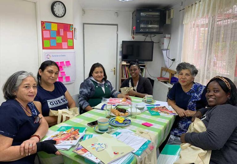 Salas cuna y jardines infantiles de Quinta Normal y Lo Espejo finalizan el Programa Aprender en Familia, un gran camino compartido con equipos educativos y familias