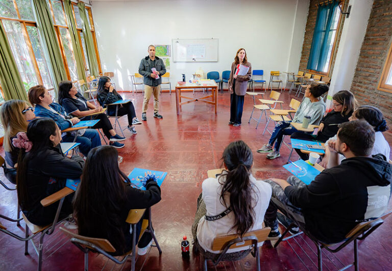 Primera jornada de formación de duplas de monitores de Salas Cuna y Jardines Infantiles del SLEP Del Pino