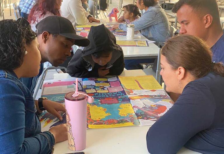 Lectura en familia: Mantel de Palabras llega a las escuelas del SLEP Del Pino