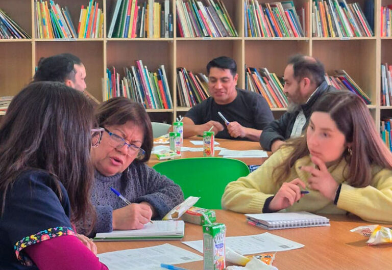 Equipos educativos de SLEP Santa Rosa y Santa Corina en nueva jornada de formación