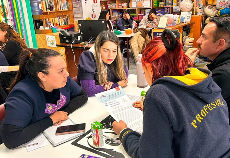 Equipos educativos de SLEP Santa Rosa y Santa Corina en nueva jornada de formación