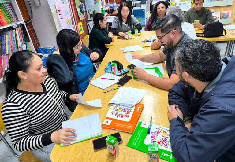 Equipos educativos de SLEP Santa Rosa y Santa Corina en nueva jornada de formación