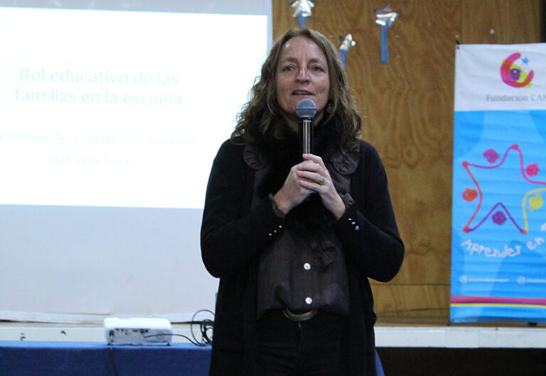 Primera Formación de Equipos Educativos SLEP Santa Corina: “Rol Educativo de las familias en la escuela”