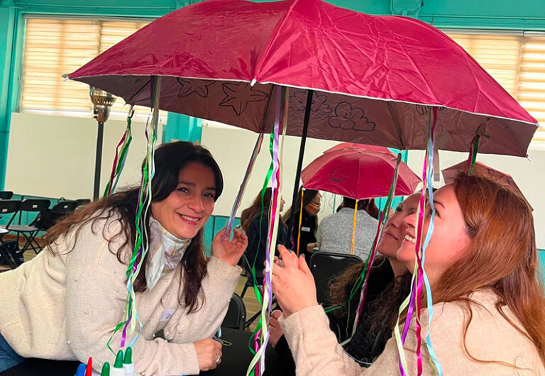 Formación de Equipos Educativos  SLEP Santa Corina: “Narración y lectura en familia”