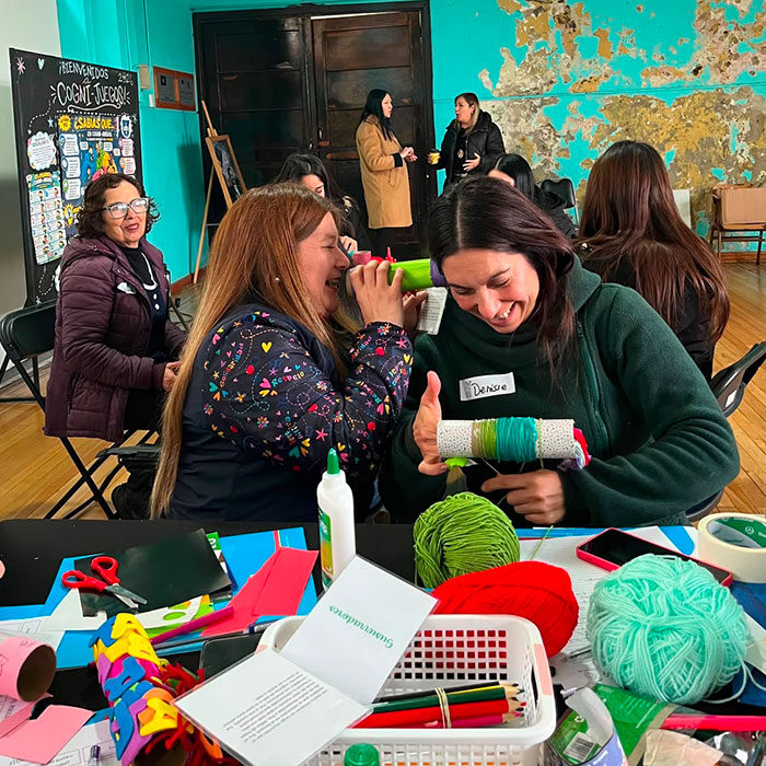 Formación de Equipos Educativos SLEP Santa Corina: “Narración y lectura en familia”