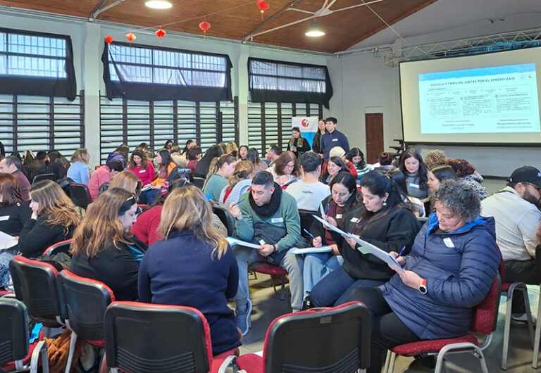 Formación de Equipos Educativos SLEP Santa Rosa: «Rol de las familias en la escuela»