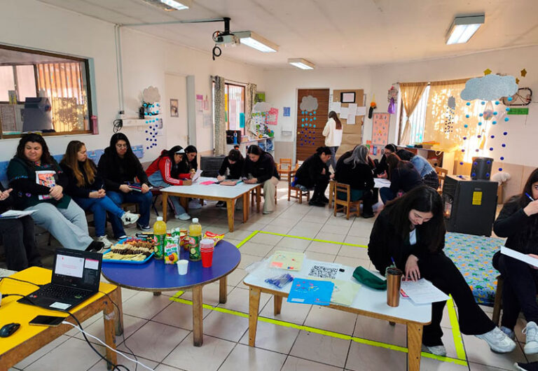 Formación de Equipos Educativos SLEP Santa Rosa: “Participación familiar en la evaluación para el aprendizaje”