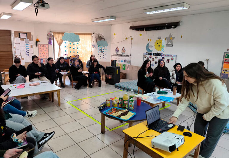 Formación de Equipos Educativos SLEP Santa Rosa: “Participación familiar en la evaluación para el aprendizaje”