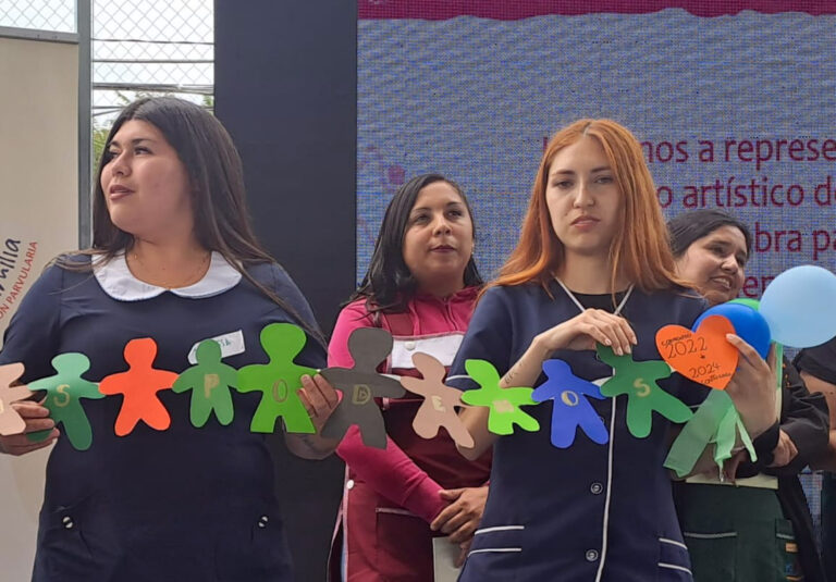 Fundación CAP realiza el cierre de dos años de trabajo con el Programa Aprender en Familia en 8 salas cuna y jardines infantiles de Puente Alto, con una emotiva jornada formativa de sus agentes educativos